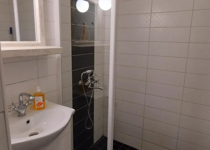 Riia Majutus بارنو